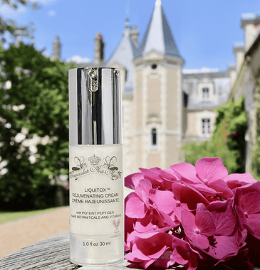 LIQUITOX™ REJUVENATING CREAM - Images by Miriam