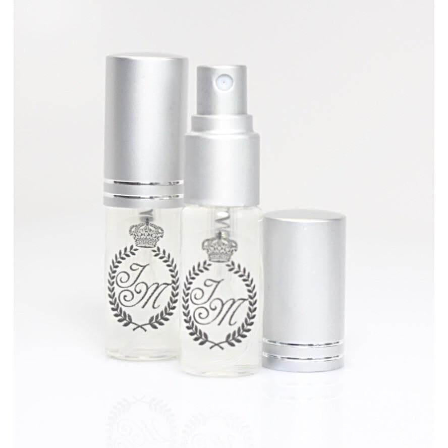 Rejuvenating Radiance Setting Spray - Images by Miriam